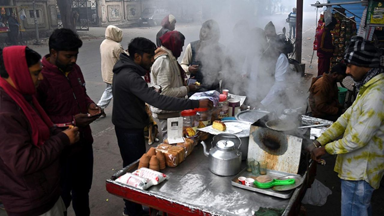 Delhi’s Air Quality ‘Very Poor’; IMD Predicts Thunderstorm on December 27