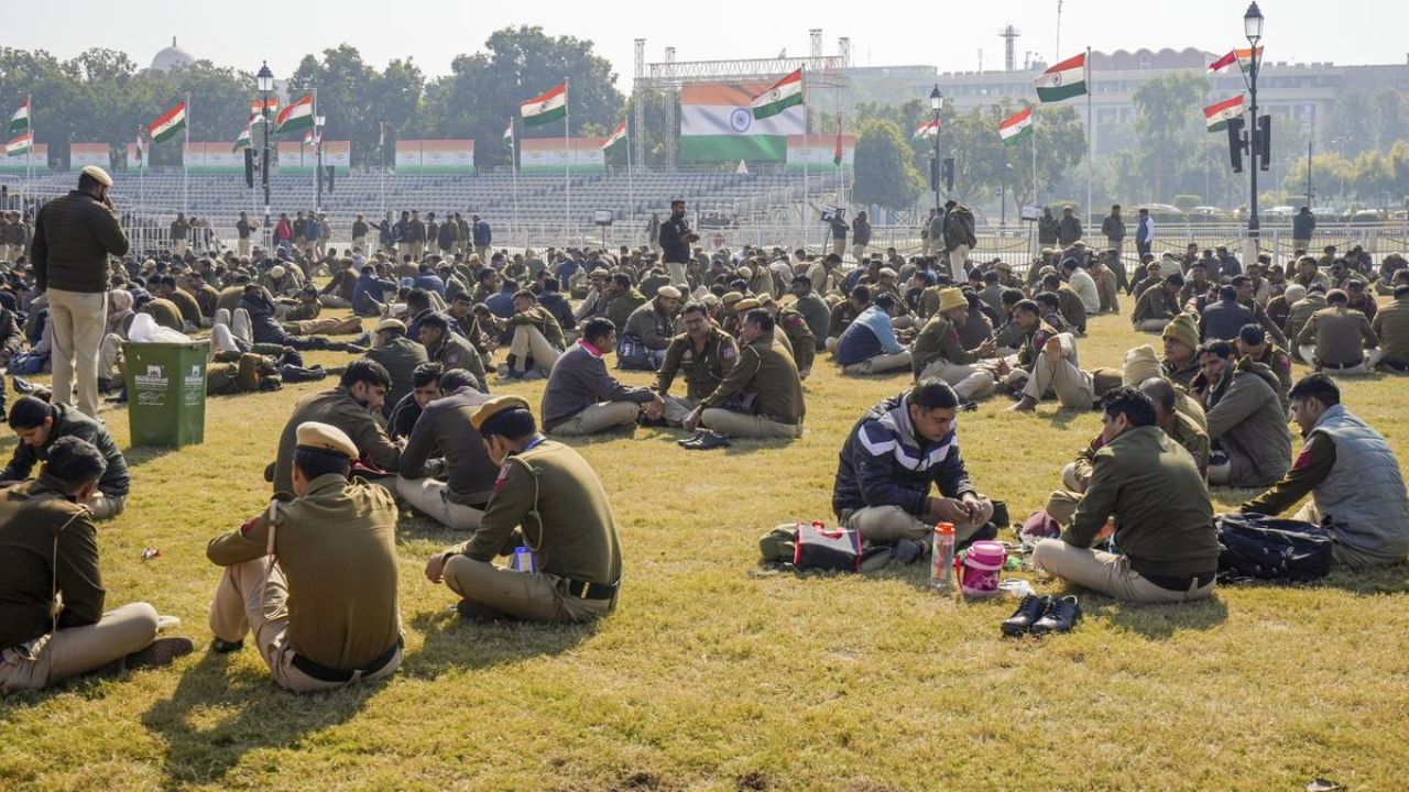 Republic Day 2025: Delhi Police to Deploy 70 Paramilitary Units and 15,000 Officers